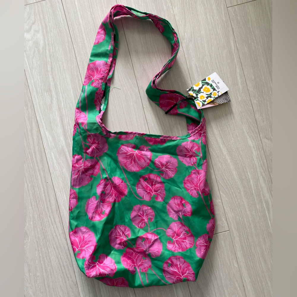 NWT Diane Von Furstenburg x Target collab reversible floral bag